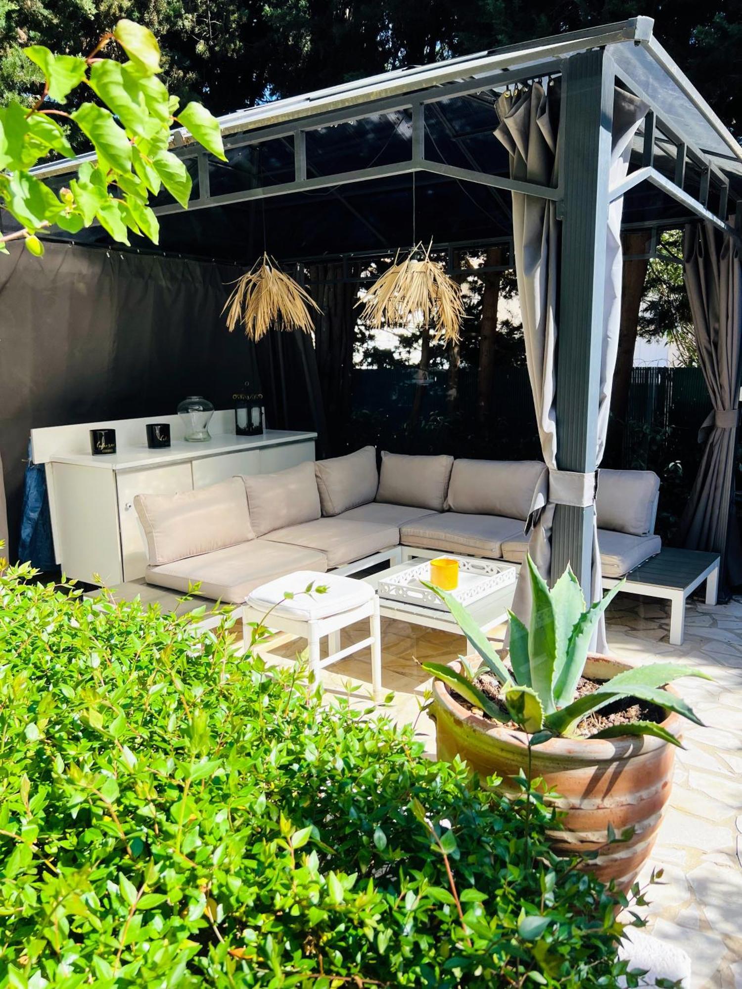 Superbe Appartement Avec Terrasse Jardin Et Parking Prive Saint-Tropez Luaran gambar