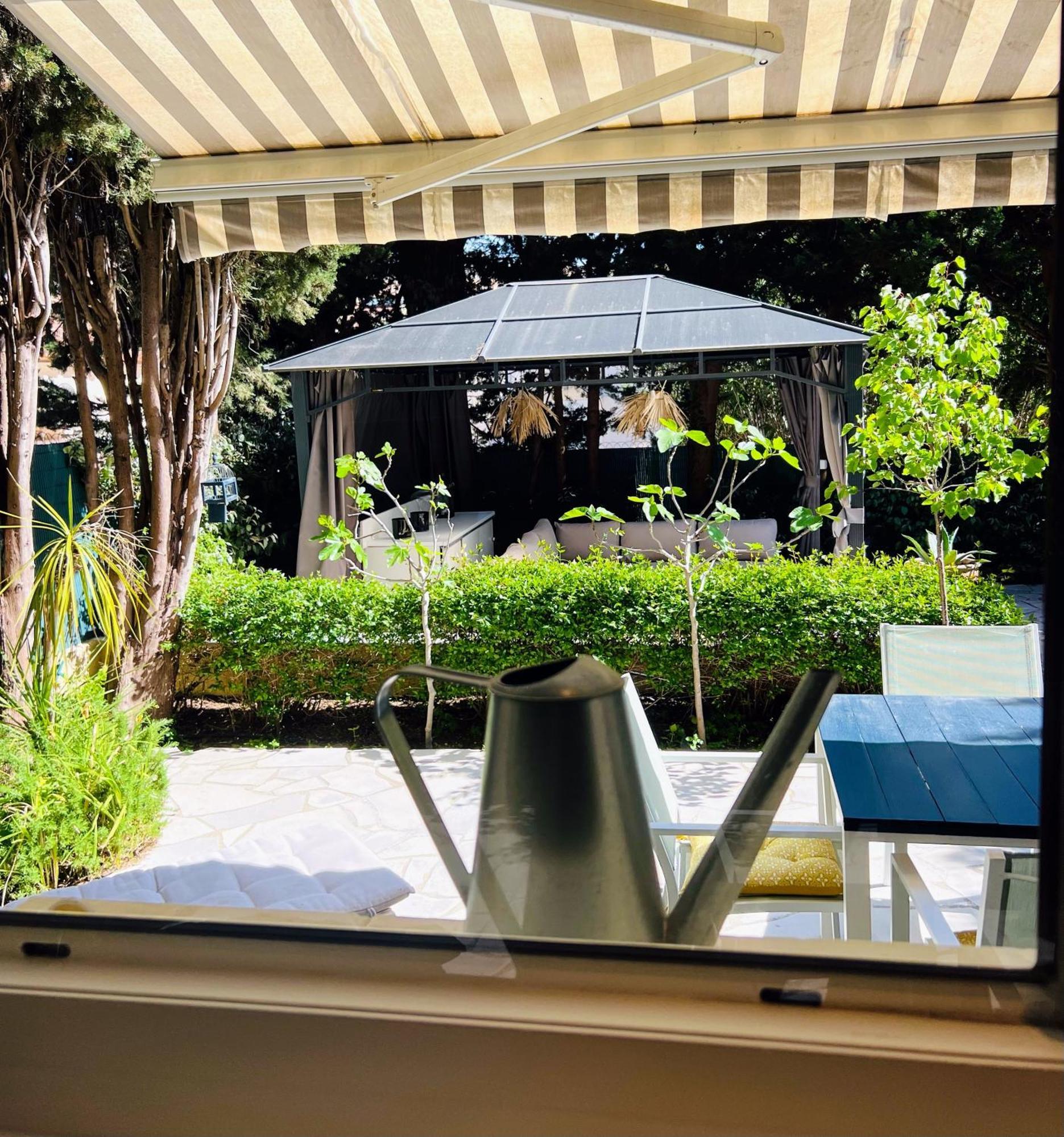 Superbe Appartement Avec Terrasse Jardin Et Parking Prive Saint-Tropez Luaran gambar