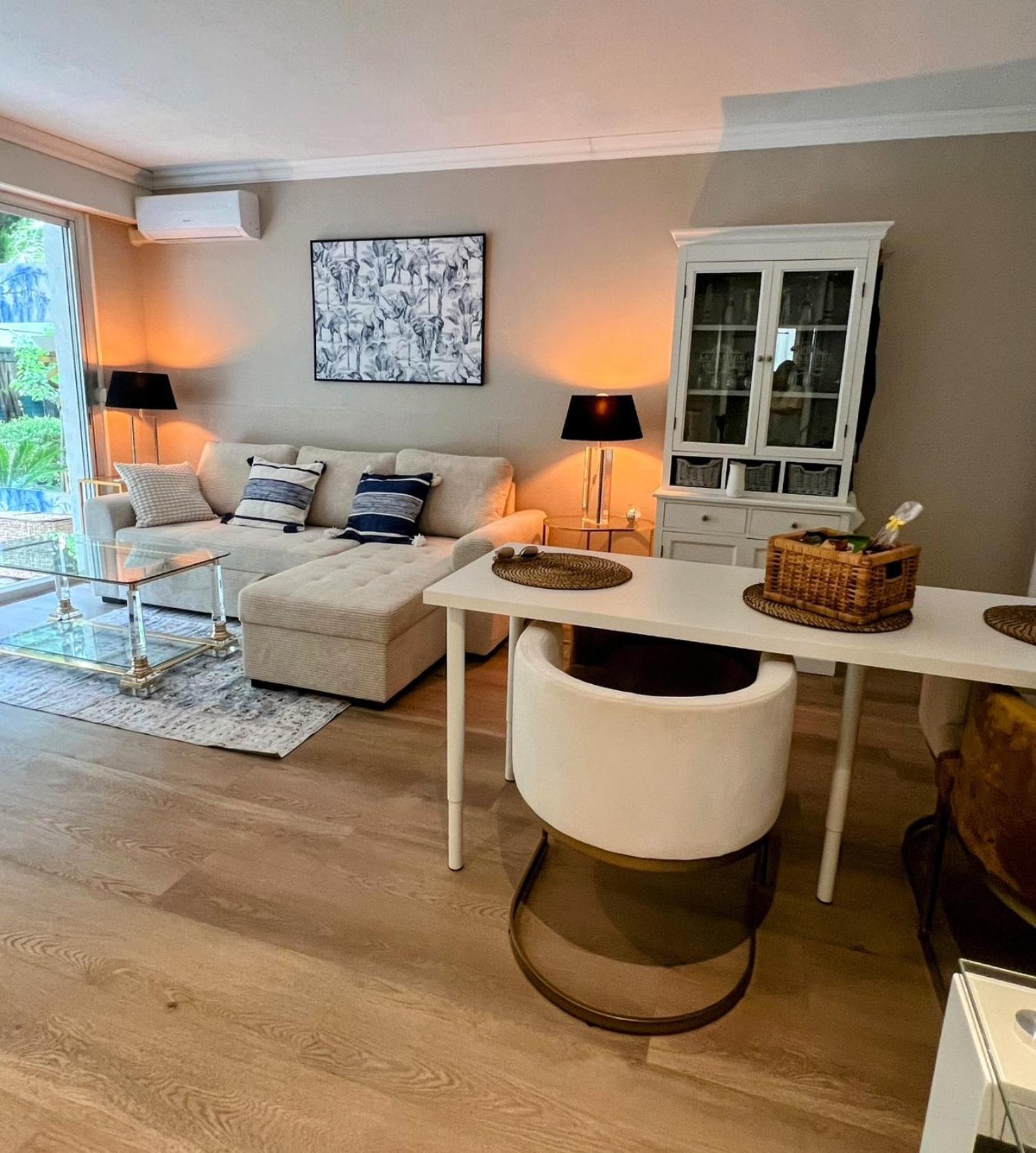 Superbe Appartement Avec Terrasse Jardin Et Parking Prive Saint-Tropez Luaran gambar